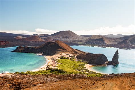 Гала́пагос (галапаго́с, архипела́г коло́н, галапаго́сские острова́, черепа́шьи острова́, галапаго́сы; The Cruise Ship That Could Preserve the Galapagos Islands - Condé Nast Traveler