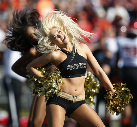 Lizz News Nfl Cheerleader Claims Discrimination After Being Fired For Posting Pic Of Herself In