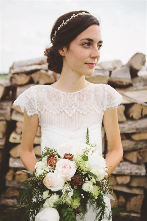 Maine Wedding Photographer || DIY woodland Wedding at The Shalom 