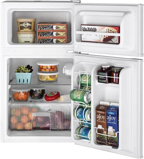 GE GDE03GGKWW 19 Inch Top Freezer Compact Refrigerator with 3.1 Cu. Ft 