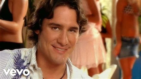 Joe Nichols - Tequila Makes Her Clothes Fall Off Chords - Chordify