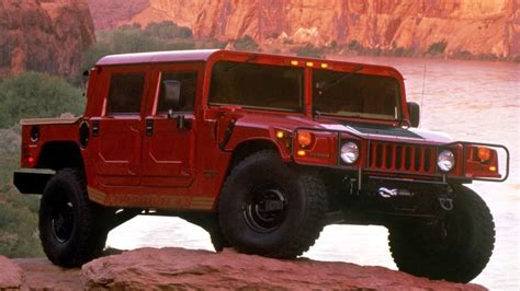 How Hummer Went From Hollywood S Favorite Car To A Relic Of The Past Ph