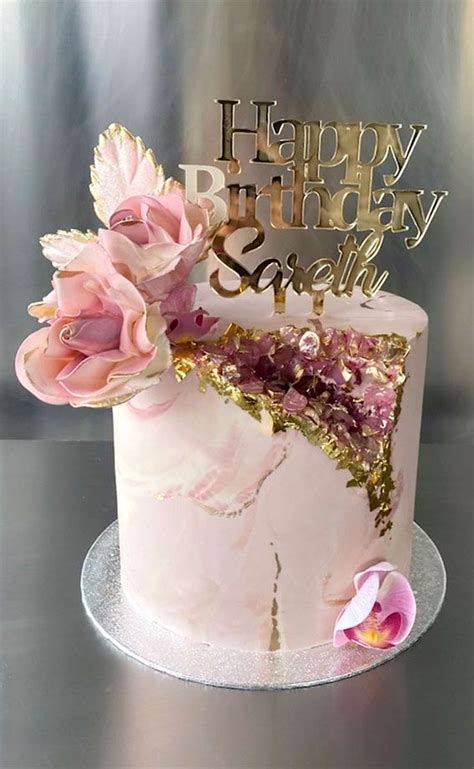 pretty cake decorating designs we ve bookmarked gold and pink marble geode birthday cake