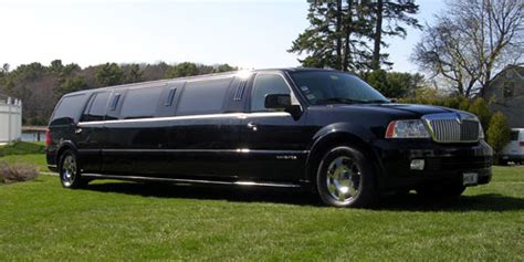 Boss Limousine Service Vancouver Lincoln Navigator Black Luxury