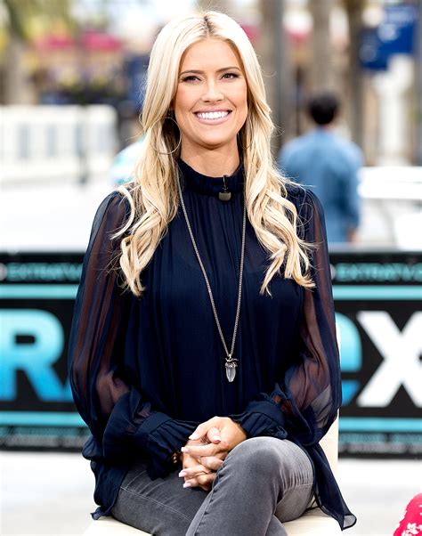 Christina Anstead Reveals How Much Weight She S Gained During Rd