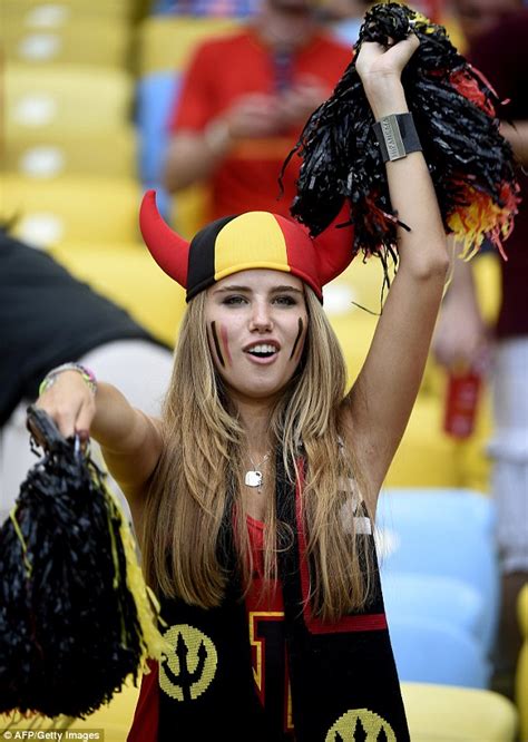 Belgium World Cup Fan And Now Loreal Model Axelle Despiegelaere Is Big Game Hunter Daily Mail