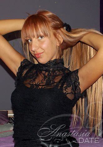 Female Serbian Single Sandra From Belgrade 31 Yo Hair Color Blond