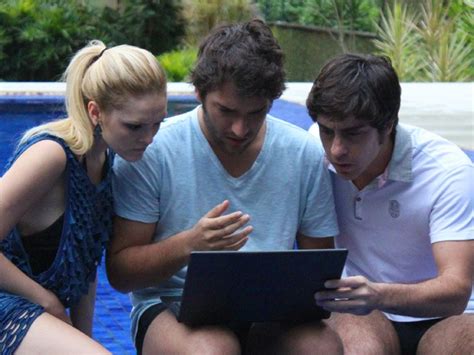 Maybe you would like to learn more about one of these? O Júnior vai sair do papel!!! Davi (Humberto Carrão ...