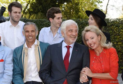 Comme lors de la présentation. Paul Belmondo avec ses fils Alessandro et Victor ...