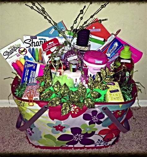 College dorm gift basket ideas. Pin by Abigail Ramírez on My Gift Basket | High school ...