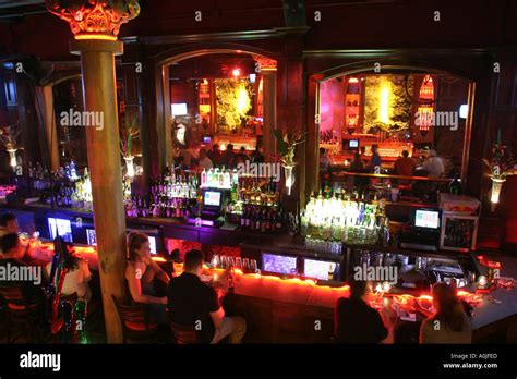 Warehouse District Cleveland Nightlife Hi Res Stock Photography And