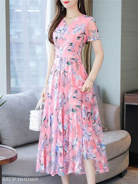 V Neck Floral Printed Maxi Dress In 2020 Maxi Dress