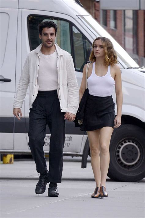 Olivia Cooke And Boyfriend Christopher Abbott Steps Out For A Romantic