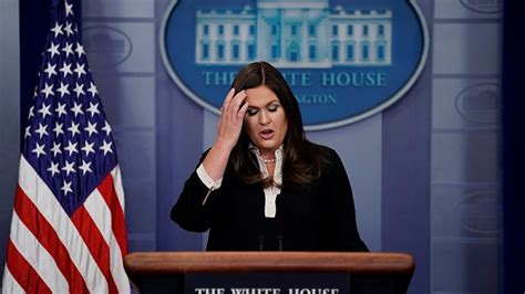 Cnn Reporter Shames White House Over Lack Of Press Briefings ‘lectern
