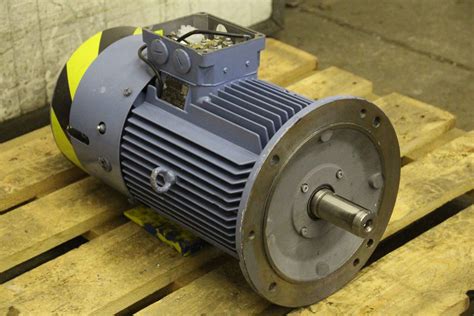 Elektromotor 3 Kw 955 Umin Von Atb Baf 132m6b 11