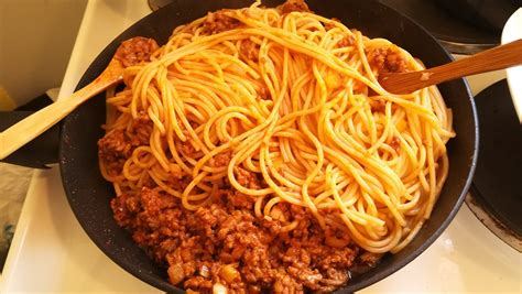 Spaghettis Bolognaises Faciles Et Rapides
