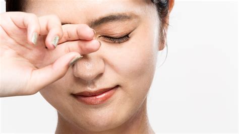 What It Really Means When Your Nose Itches