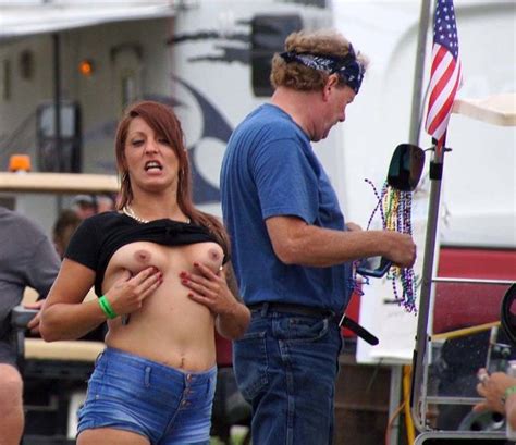 Biker Rally Mom Showing Her Tits Sexrepository69