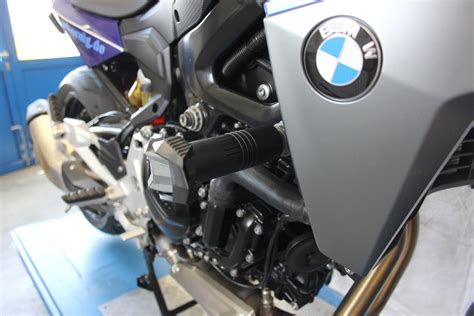 Vi har 52753 annonser för personbil att välja bland. Kit de protection pour BMW F900R | Accessoires Moto Hornig ...