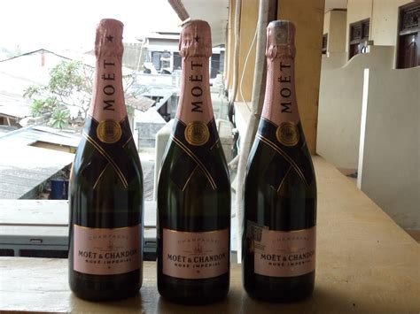 wine and spirit in bali: sell / jual Rose Champagne moet ...