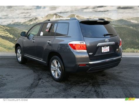 2013 Magnetic Gray Metallic Toyota Highlander Limited 4wd 82215223