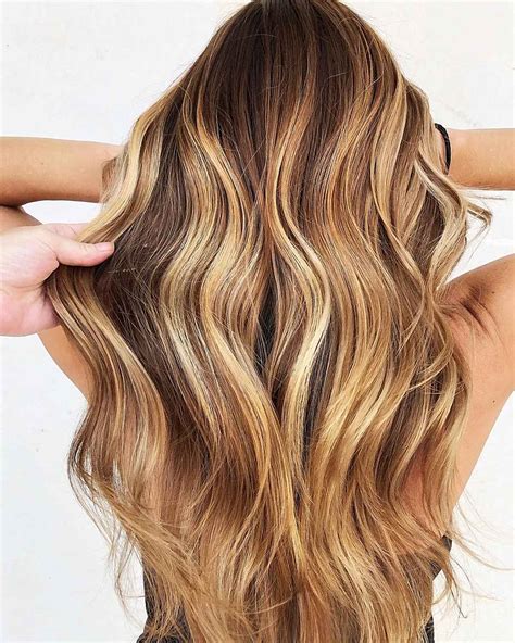 20 Sweetest Caramel Blonde Hair Color Ideas Youll See This Year