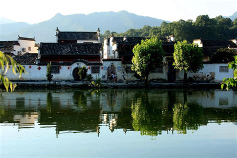 Picturesque Scenery Of Chinas Hongcun Village Cn