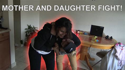 Mother And Daughter Fight Living With The Guzmans One Piece Watch