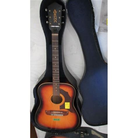 6 String Acoustic Guitar Wcase Hc 115 Model 106