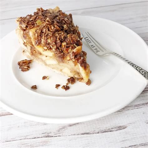 No Bake Apple Pie With Granola Topping Kelly Lynns Sweets And Treats