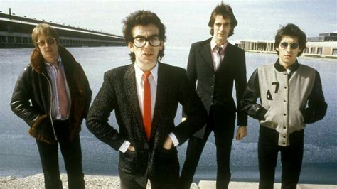 elvis costello and the attractions 70s musicians new wave music elvis costello dream pop