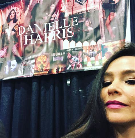 Danielle Harris On Twitter Leaving In 15 Minutes