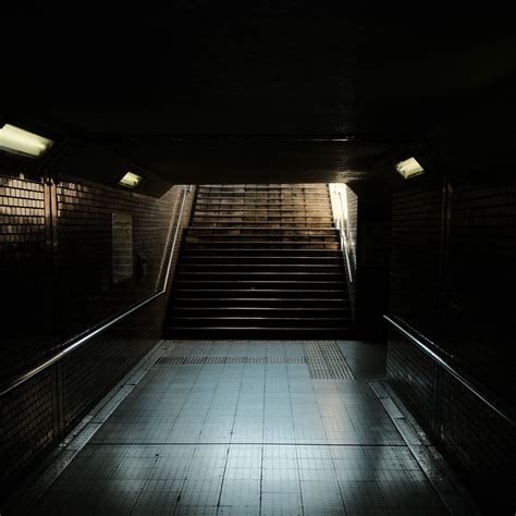 Download Wallpaper 2780x2780 Tunnel Stairs Subway Dark Ipad Air