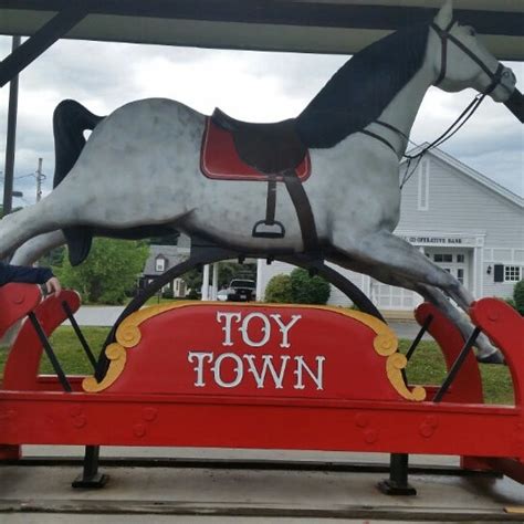 Clyde The Toy Town Horse 1 Tip