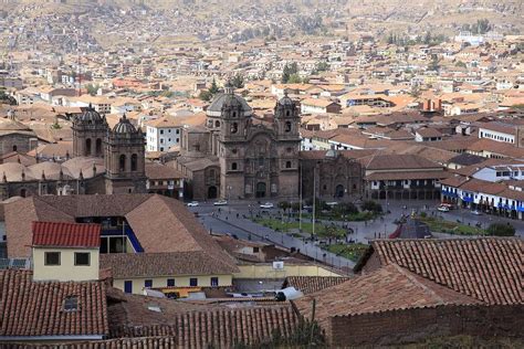 Old Town Cusco Old Town Cool Places To Visit Peru Paris Skyline