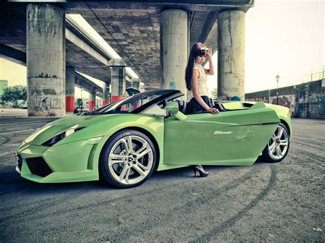 Chica Con Lamborghini Gallardo Hd Desktop Wallpaper Widescreen Alta