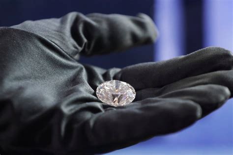 Russia To Auction Giant 51 Carat Polished Diamond Online South China