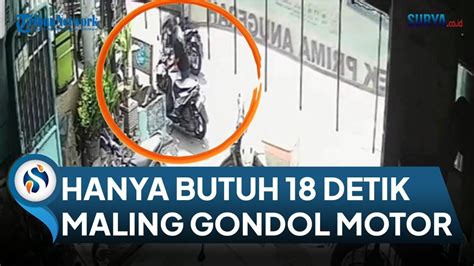 DETIK DETIK Maling Motor Terekam CCTV Beraksi Gondol Motor Di Apotek