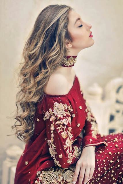 Fαshiση Gαlαxy 98 ☯ Off Shoulder Red Wedding Dress