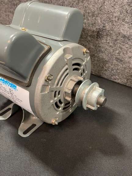 Marathon Electric Motor 1 2HP 777 Auction Company