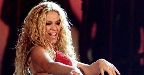 Shakiras Performance At First Latin Grammys Popsugar Latina