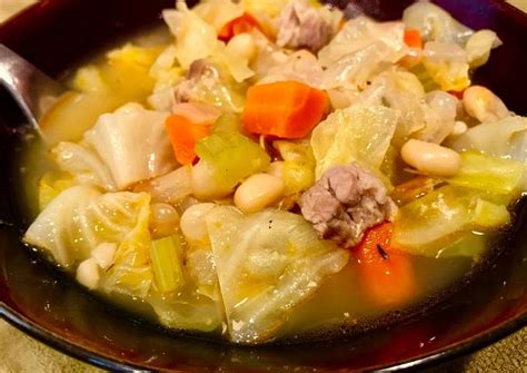 Simple Cabbage And Bean Soup With Pork Recipe By Shinae Cookpad