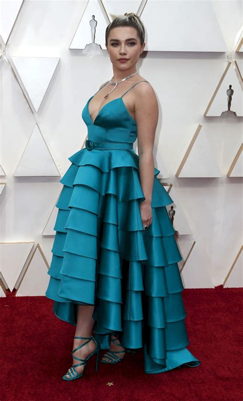 Florence Pugh Exhibe Ses Seins La E C R Monie Des Oscars Photos