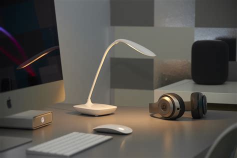 Auraglow Wireless Cordless Rechargeable Flexible Led Desk Reading Lamp
