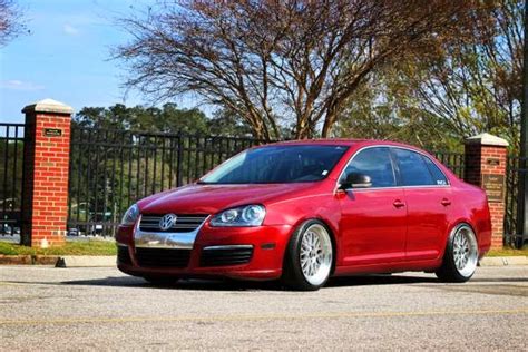 Positioned to fill a sedan niche above the firm's golf hatchback. 2006 Volkswagen Jetta Slammed | Auto Restorationice