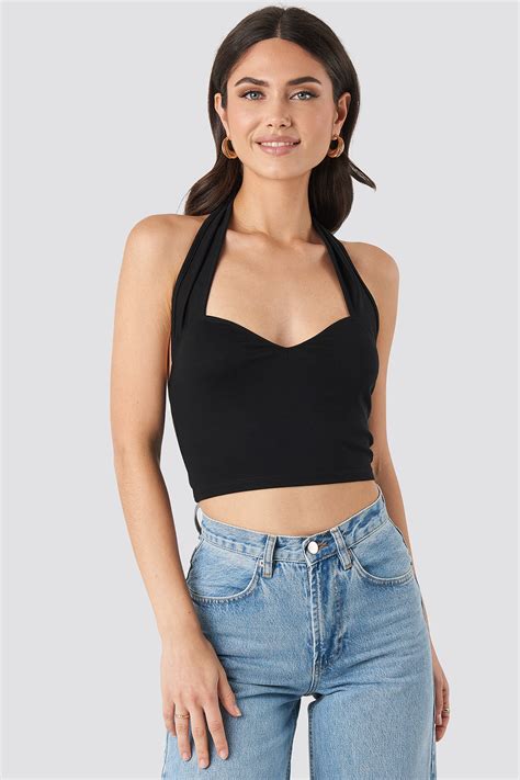 Halterneck Sweetheart Neckline Crop Top Black Na Kd