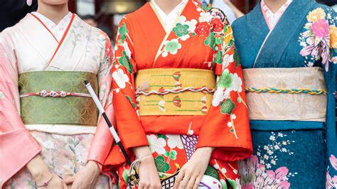 Heres Why You Should Think Twice Before Buying A Kimono