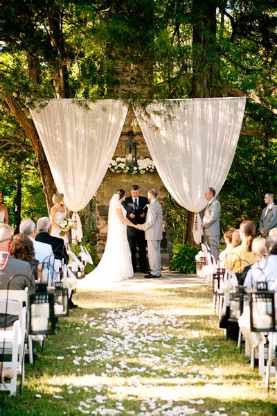 10 Stunning Ceremony Backdrops Bridalguide