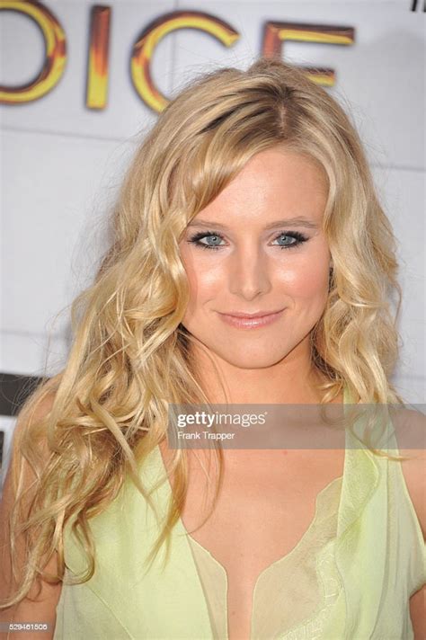 Actress Kristen Bell Arrives At Spike Tv S 6th Annual Guy S Choice News Photo Getty Images