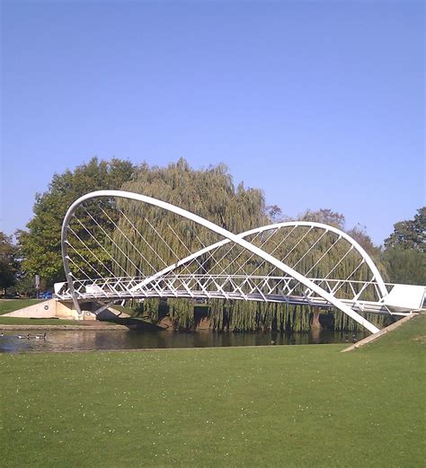 √ Bedford River Bridge